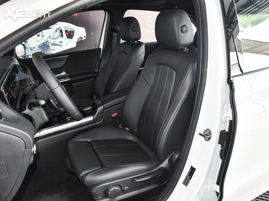 2022YB Ŀ B 200 r