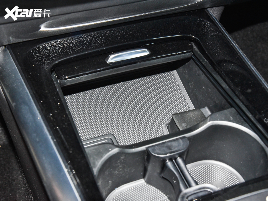 2022YB Ŀ B 200 r