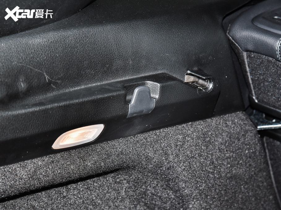 2022YB Ŀ B 200 r