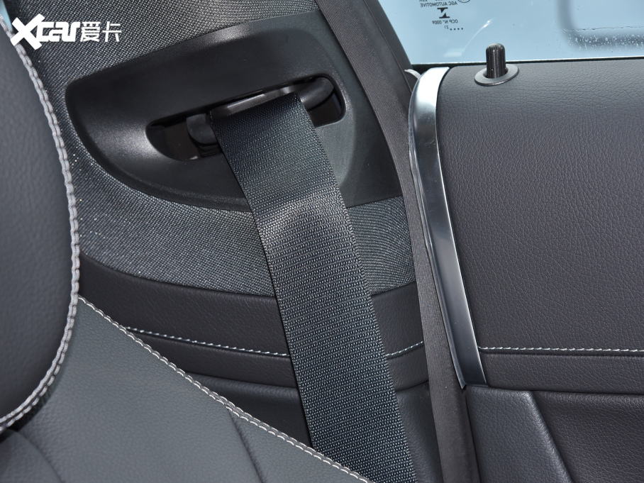 2022YC(j)Coupe Ŀ C 200 I܇