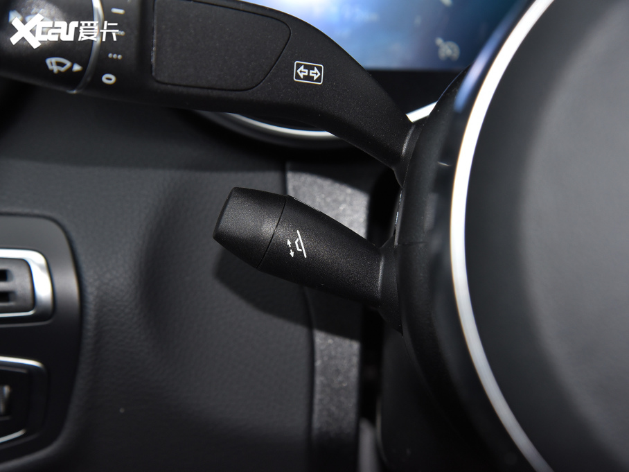 2022YC(j)Coupe Ŀ C 200 I܇