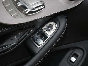 2022C 200 I܇ {܇ƅ^	