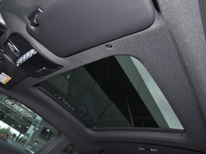 2022Ŀ C 200 I܇ 촰