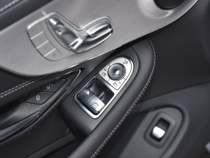 2022Ŀ C 200 I܇ {܇ƅ^	