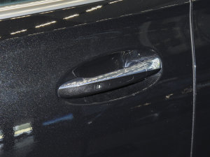 2022Ŀ GLE 350 e 4MATIC {T