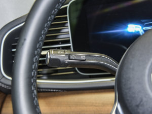 2022Ŀ GLE 350 e 4MATIC п؅^