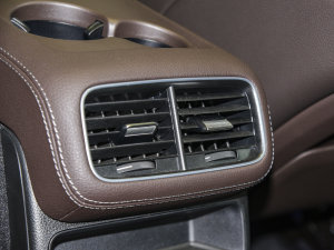 2022Ŀ GLE 350 e 4MATIC п؅^(q)