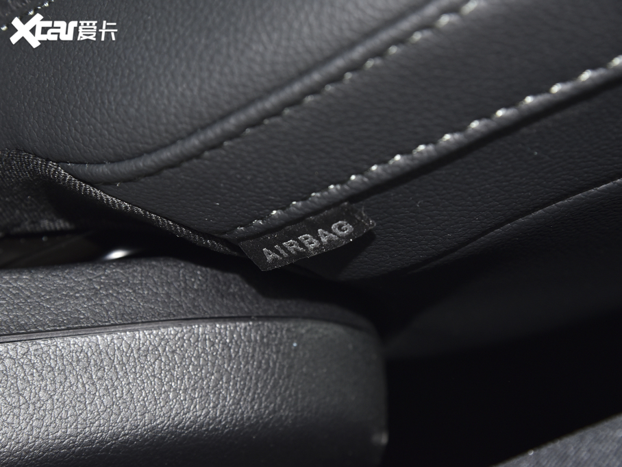 2022YGLECoupe GLE 350 4MATIC ISUV r