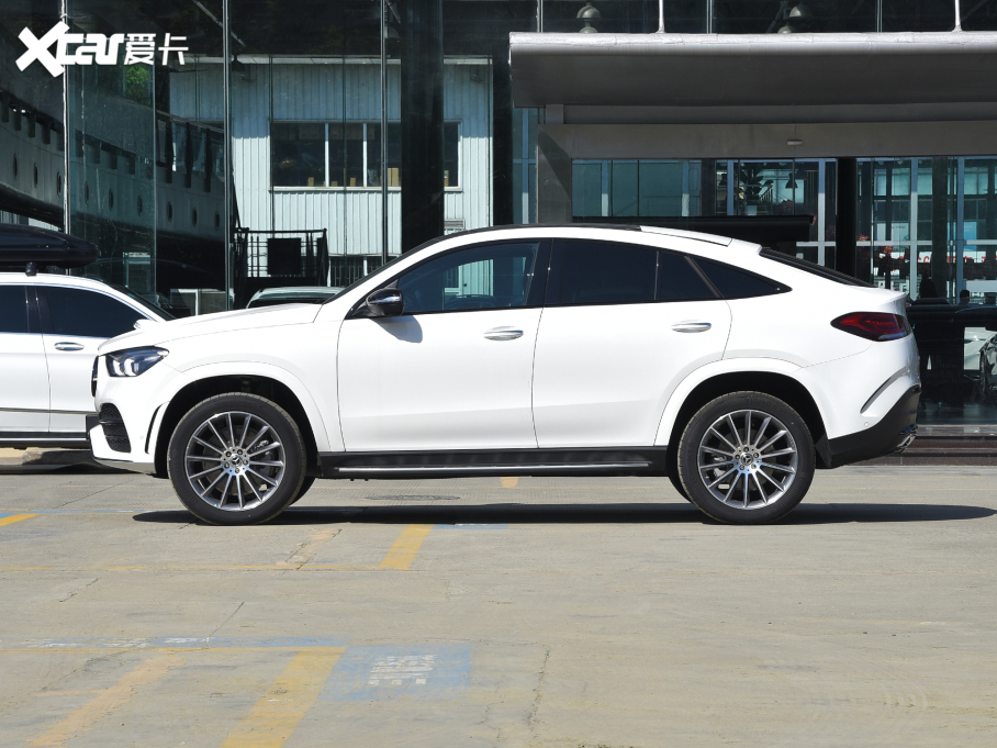 2022款奔驰GLECoupe 改款 GLE 450 4MATIC 轿跑SUV 豪华型