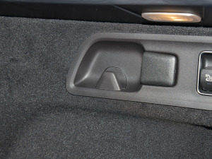 2022Ŀ GLE 350 4MATIC ISUV r g