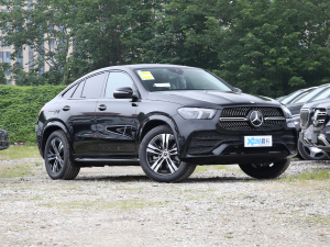 2022��Ŀ� GLE 350 e 4MATIC �I��SUV ��ǰ45��
