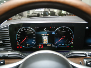 2022Ŀ GLS 450 4MATIC A x