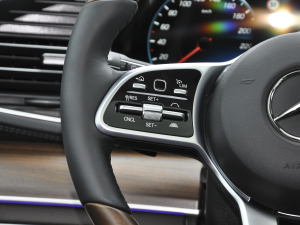 2022Ŀ GLS 450 4MATIC A п؅^(q)