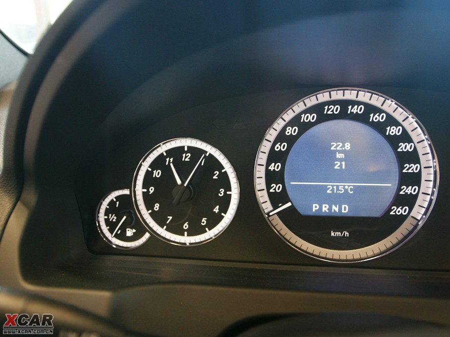 2009��YE���p�T E 350 Coupe