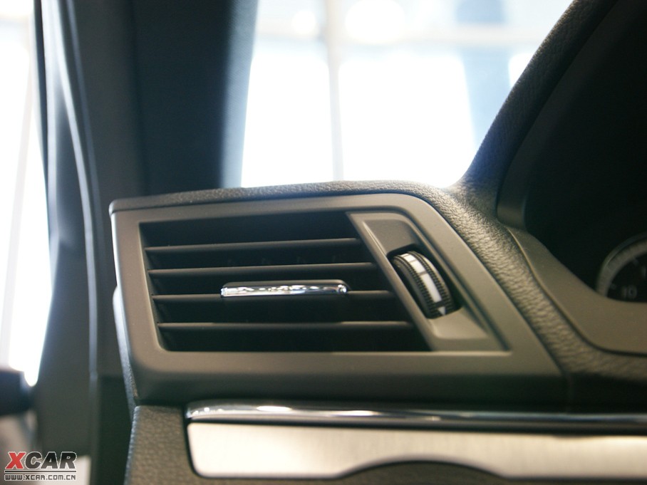 2009��YE���p�T E 350 Coupe