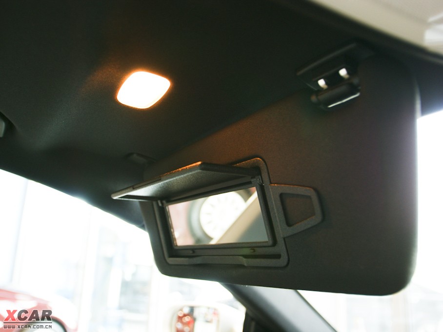 2009��YE���p�T E 350 Coupe