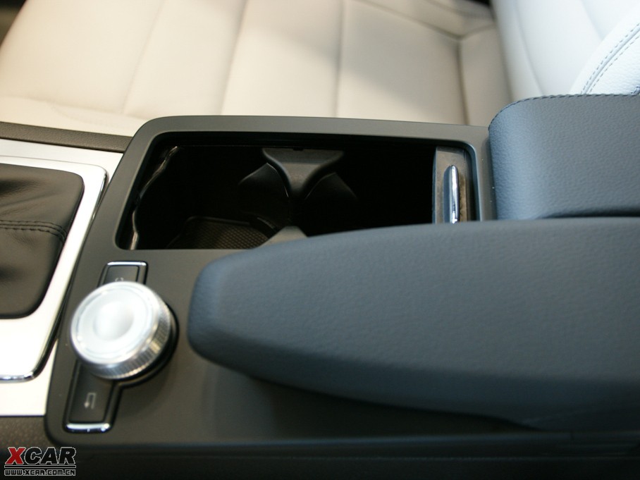 2009��YE���p�T E 350 Coupe