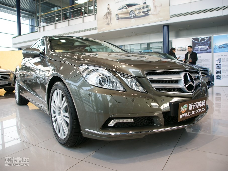 2010��YE���p�T E 260 CGI Coupe
