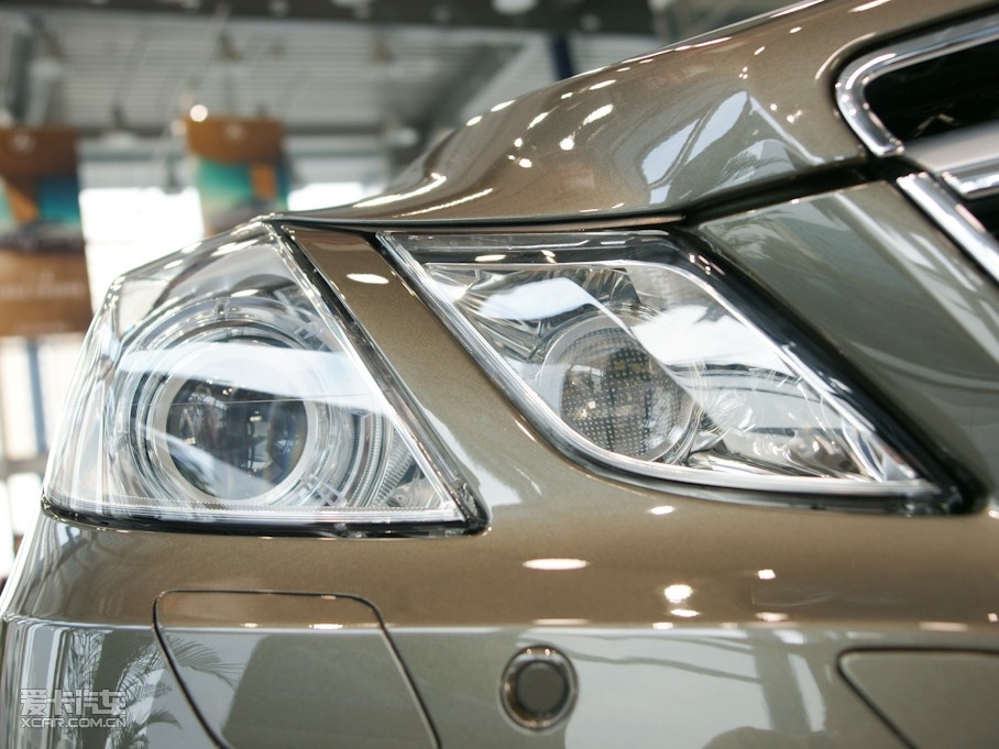 2010��YE���p�T E 260 CGI Coupe