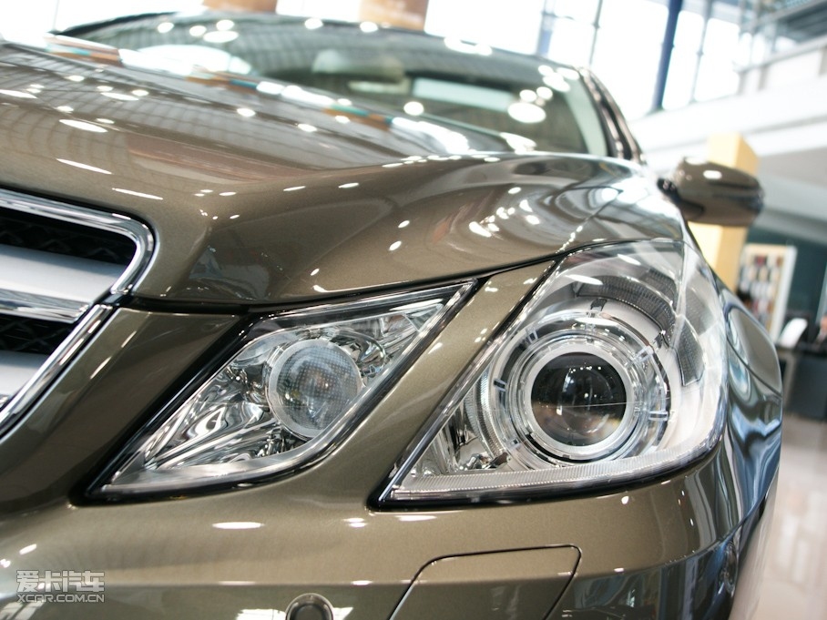 2010��YE���p�T E 260 CGI Coupe