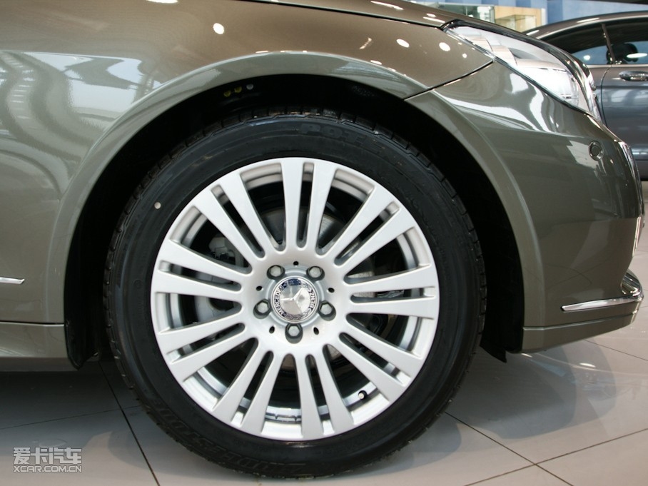 2010��YE���p�T E 260 CGI Coupe