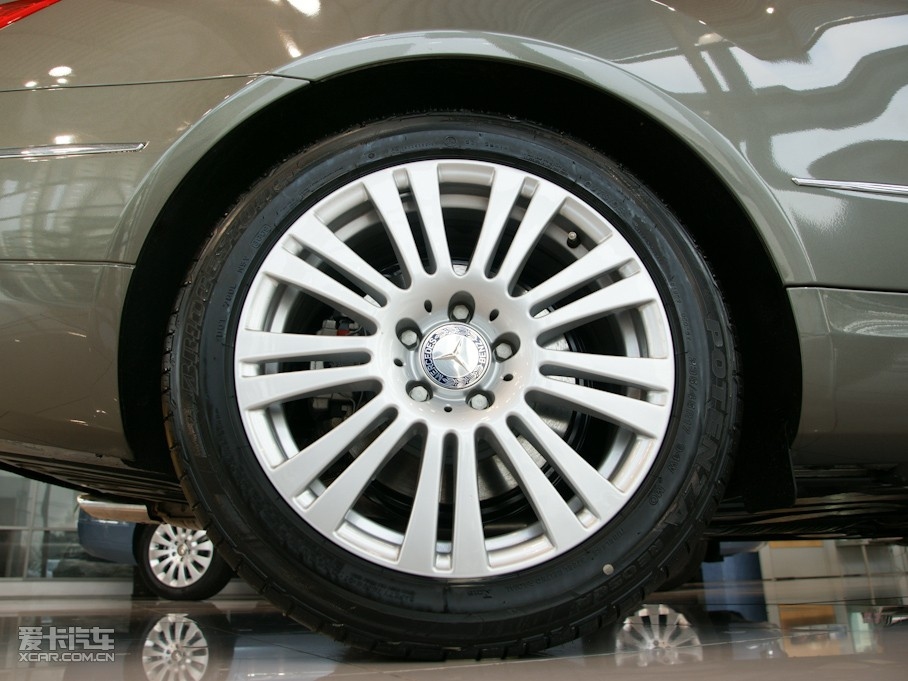 2010��YE���p�T E 260 CGI Coupe