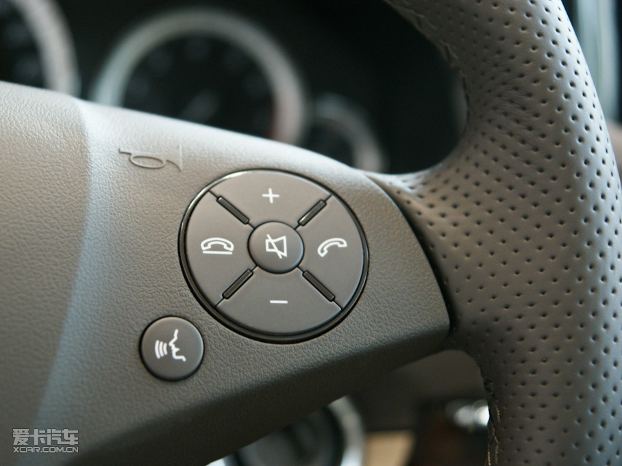 2010��YE���p�T E 260 CGI Coupe