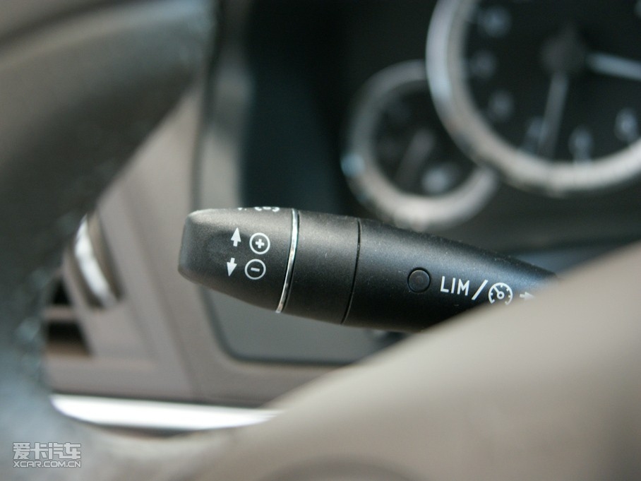 2010��YE���p�T E 260 CGI Coupe