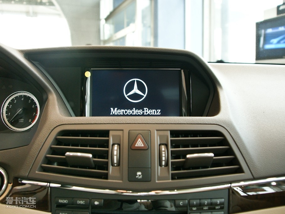 2010��YE���p�T E 260 CGI Coupe