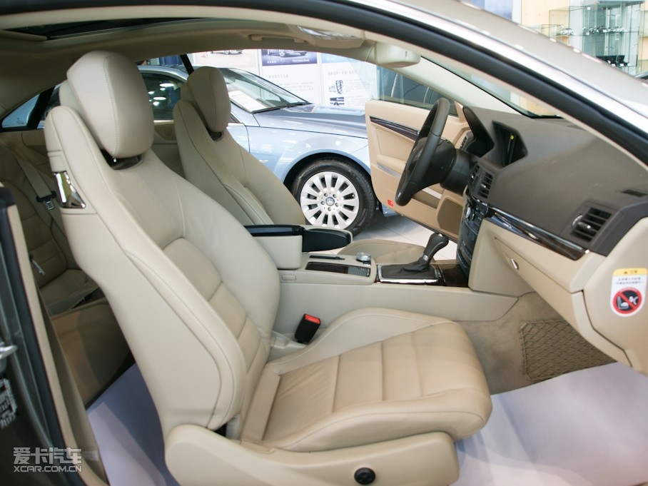 2010��YE��(j��)�p�T(m��n) E 260 CGI Coupe