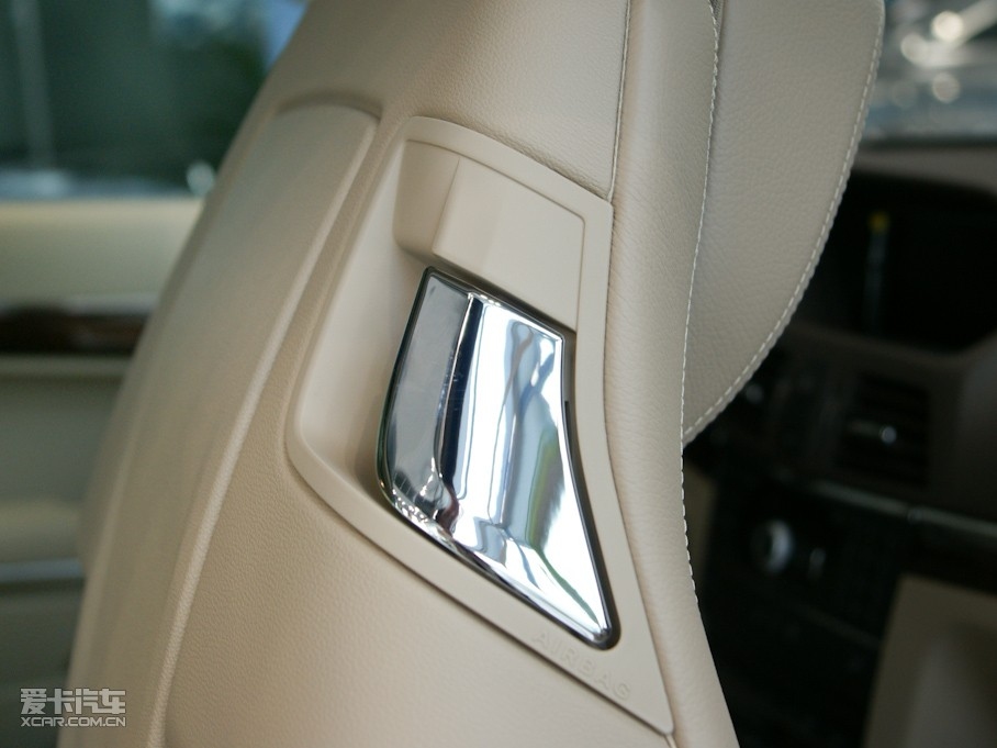 2010��YE���p�T E 260 CGI Coupe