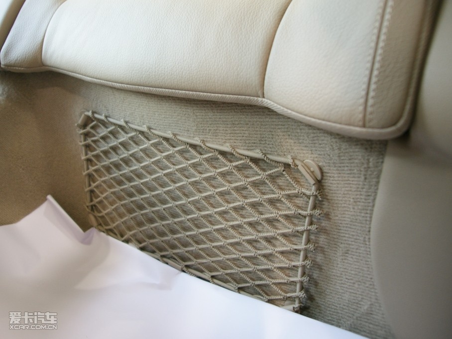 2010��YE���p�T E 260 CGI Coupe