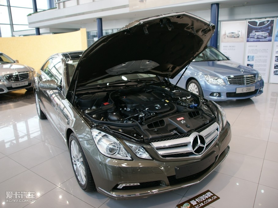 2010��YE���p�T E 260 CGI Coupe