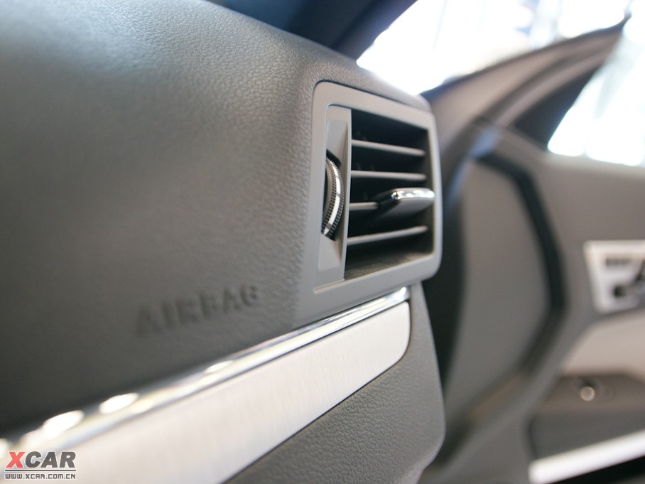 2009��YE���p�T E 350 Coupe