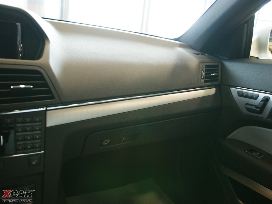 2009��YE���p�T E 350 Coupe