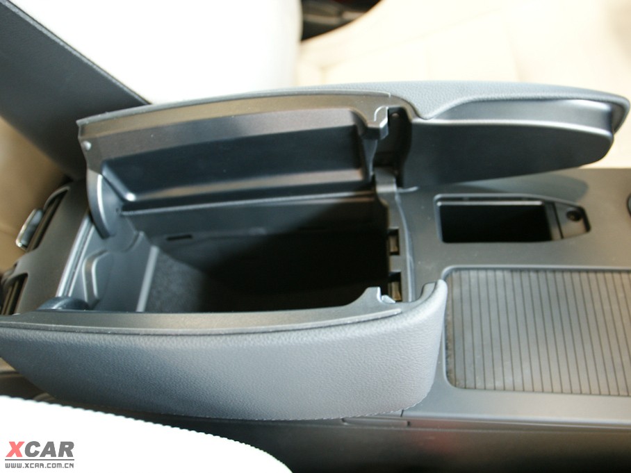 2009��YE���p�T E 350 Coupe