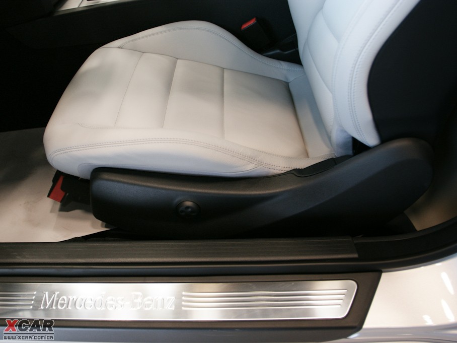 2009��YE���p�T E 350 Coupe