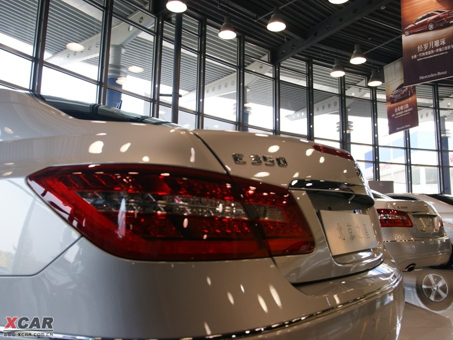 2009��YE���p�T E 350 Coupe