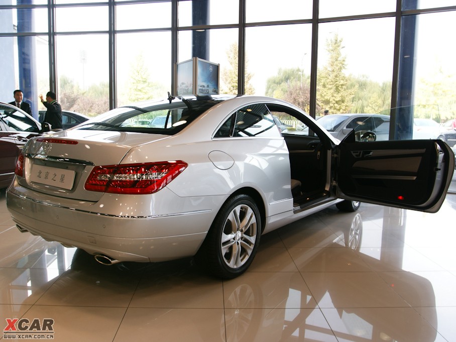 2009��YE���p�T E 350 Coupe