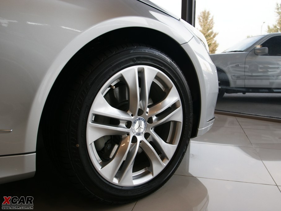 2009��YE���p�T E 350 Coupe