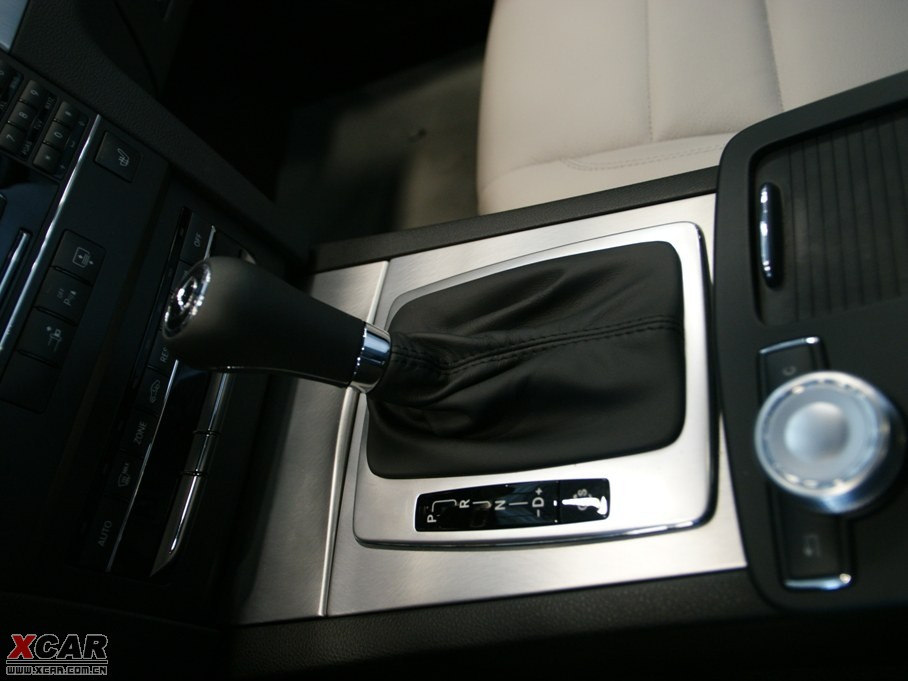 2009��YE���p�T E 350 Coupe