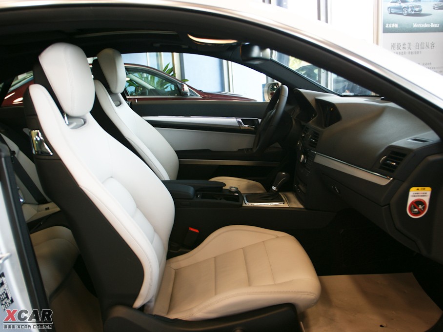 2009��YE���p�T E 350 Coupe