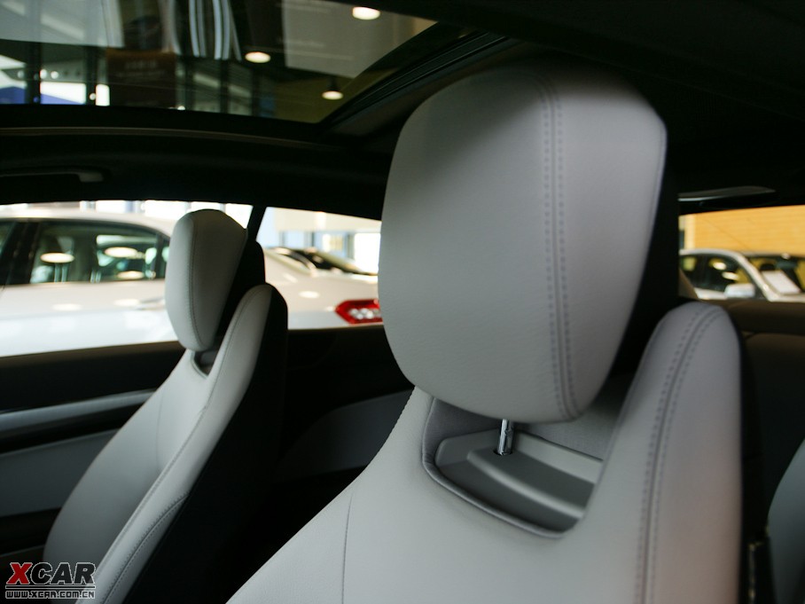 2009��YE���p�T E 350 Coupe