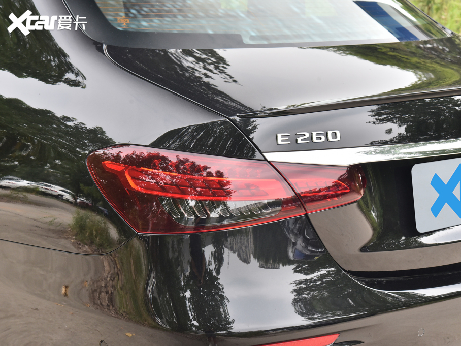 2022YE(M) E 260 r\Ӱ