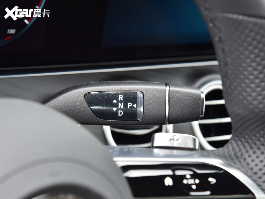 2022YE(M) E 260 r\Ӱ