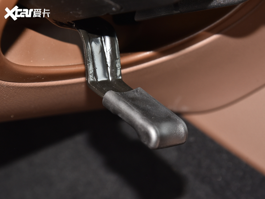 2022YE(M) E 260 r\Ӱ