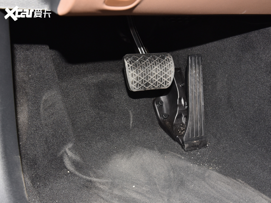 2022YE(M) E 260 r\Ӱ