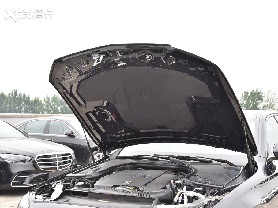 2022YE(M) E 260 r\Ӱ