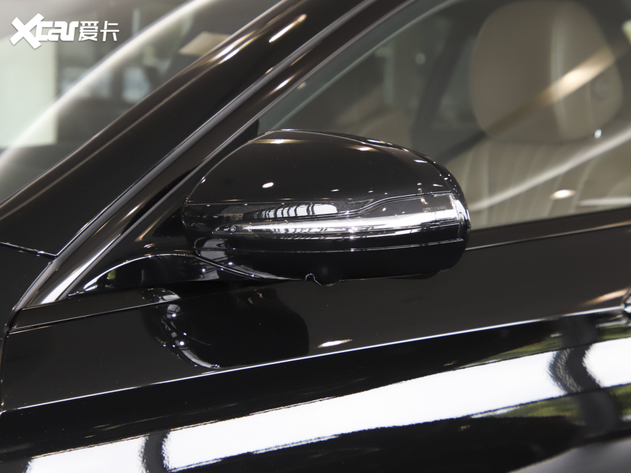 2022YE(M) E 300 A\Ӱ