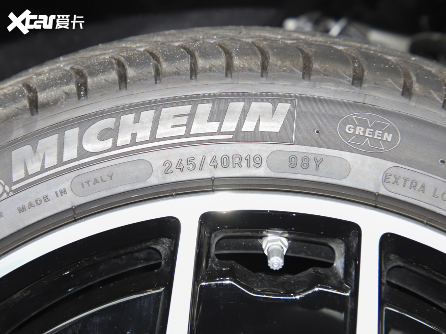 2022YE(M) E 300 A\Ӱ